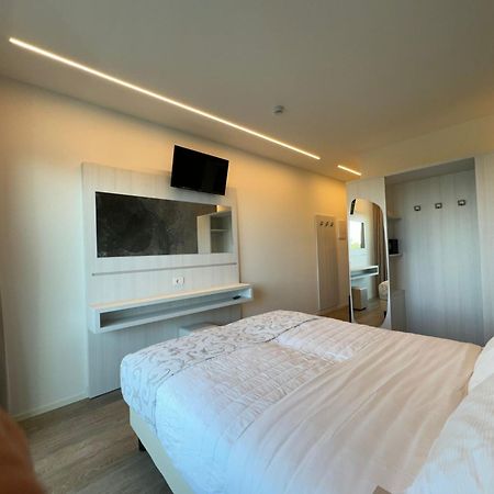 Hotel Franz Бибионе Екстериор снимка
